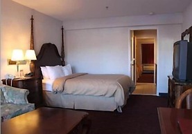 Crown Choice Inn & Suites Lakeview & Waterpark