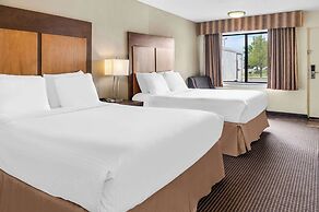 White Pines Inn & Suites