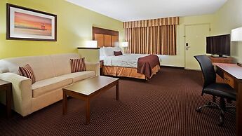 White Pines Inn & Suites