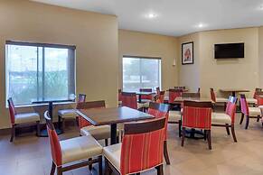 Comfort Inn and Suites Pittsburg
