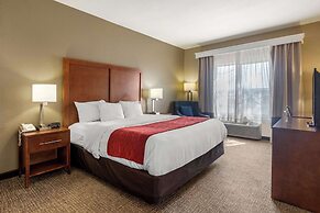 Comfort Inn and Suites Pittsburg