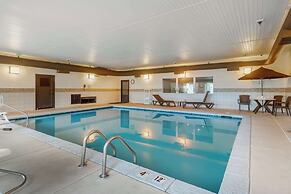 Comfort Inn and Suites Pittsburg
