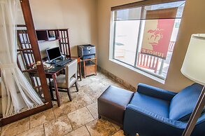 Comfort Inn and Suites Pittsburg