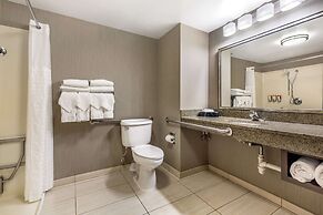 Comfort Inn & Suites Logan International Airport