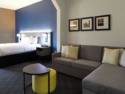 Comfort Suites