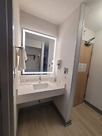 Comfort Inn & Suites Near Universal Orlando Resort - Convention Ctr