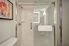 Hilton Garden Inn Detroit Metro Airport