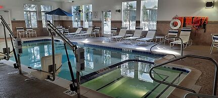 Holiday Inn Express & Suites New Buffalo by IHG