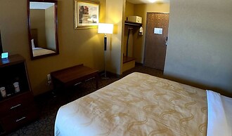 Quality Inn & Suites Manistique