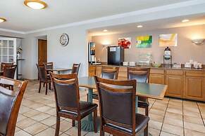 Quality Inn & Suites Manistique