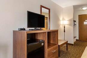 Quality Inn & Suites Manistique