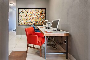 Country Inn & Suites by Radisson, South Haven, MI