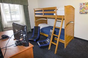 Holiday Inn Express & Suites St Joseph by IHG