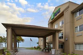 Holiday Inn Express & Suites St Joseph by IHG
