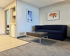 Holiday Inn Express & Suites St Joseph by IHG