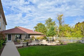 Holiday Inn Express & Suites St Joseph by IHG