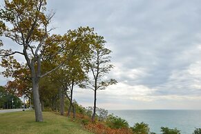 Holiday Inn Express & Suites St Joseph by IHG