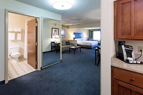Holiday Inn Express & Suites St Joseph by IHG