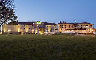 Holiday Inn Express & Suites St Joseph by IHG