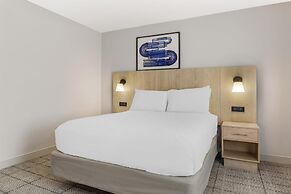 Sonesta Simply Suites Boston Burlington