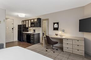 Sonesta Simply Suites Boston Burlington
