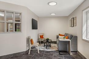 Sonesta Simply Suites Boston Burlington