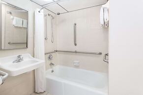 Super 8 by Wyndham Valdosta Mall