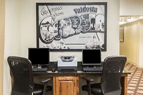 Super 8 by Wyndham Valdosta Mall