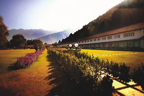 The Lalit Grand Palace Srinagar