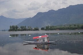 The Lalit Grand Palace Srinagar