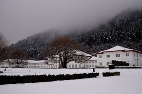 The Lalit Grand Palace Srinagar