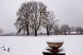 The Lalit Grand Palace Srinagar