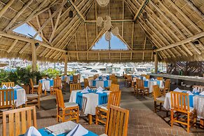 Flamingo Vallarta Hotel & Marina
