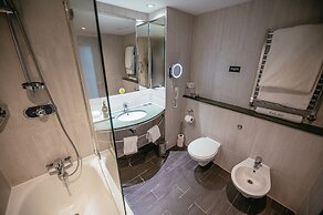 voco St David's Cardiff by IHG