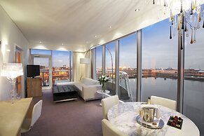 voco St David's Cardiff by IHG
