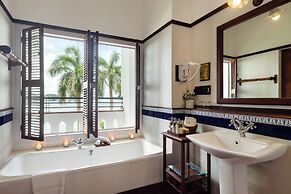 Brunton Boatyard - Cgh Earth