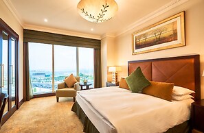 The Diplomat Radisson BLU Hotel, Residence & Spa