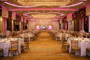 The Diplomat Radisson BLU Hotel, Residence & Spa