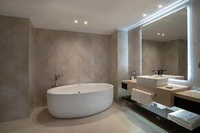 The Diplomat Radisson BLU Hotel, Residence & Spa