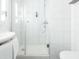 ibis Zurich Messe-Airport