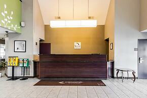 Sleep Inn & Suites