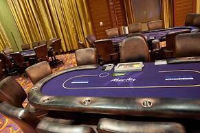 Mount Airy Casino Resort - Adults Only 21+