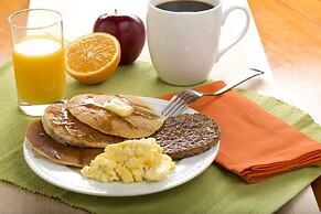 Drury Plaza Hotel St. Louis at the Arch