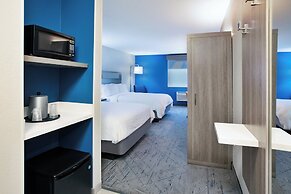 Holiday Inn Express & Suites Wauseon by IHG