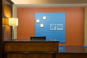 Holiday Inn Express & Suites Wauseon by IHG