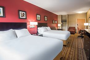 Holiday Inn Express & Suites Wauseon by IHG