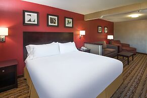 Holiday Inn Express & Suites Wauseon by IHG