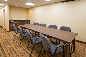 Holiday Inn Express & Suites Wauseon by IHG