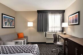 La Quinta Inn & Suites by Wyndham St Louis Route 66