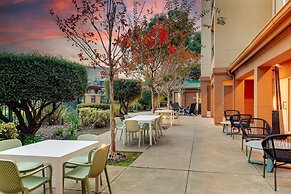 Hotel Sonesta Select San Francisco Airport Oyster Point Waterfront ...